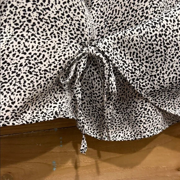 Lush Black and White Patterned Wrap Blouse - Picture 8 of 8